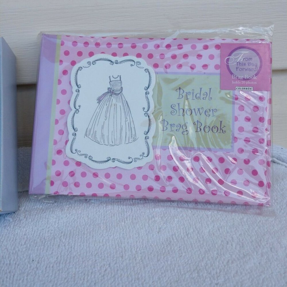 FREE WITH BUNDLE oy buy $5.00 🩷WEDDING INVITATIONS/BRIDAL BRAG BOOK NEW - Picture 4 of 9
